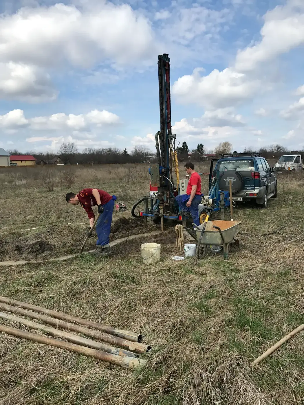 Montaj de bucle orizontale pentru pompă de căldură, lucrare Comporsa (8)