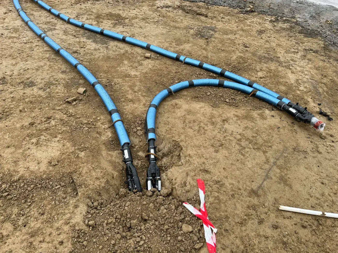 Montaj de bucle orizontale pentru pompă de căldură, lucrare Comporsa (12)
